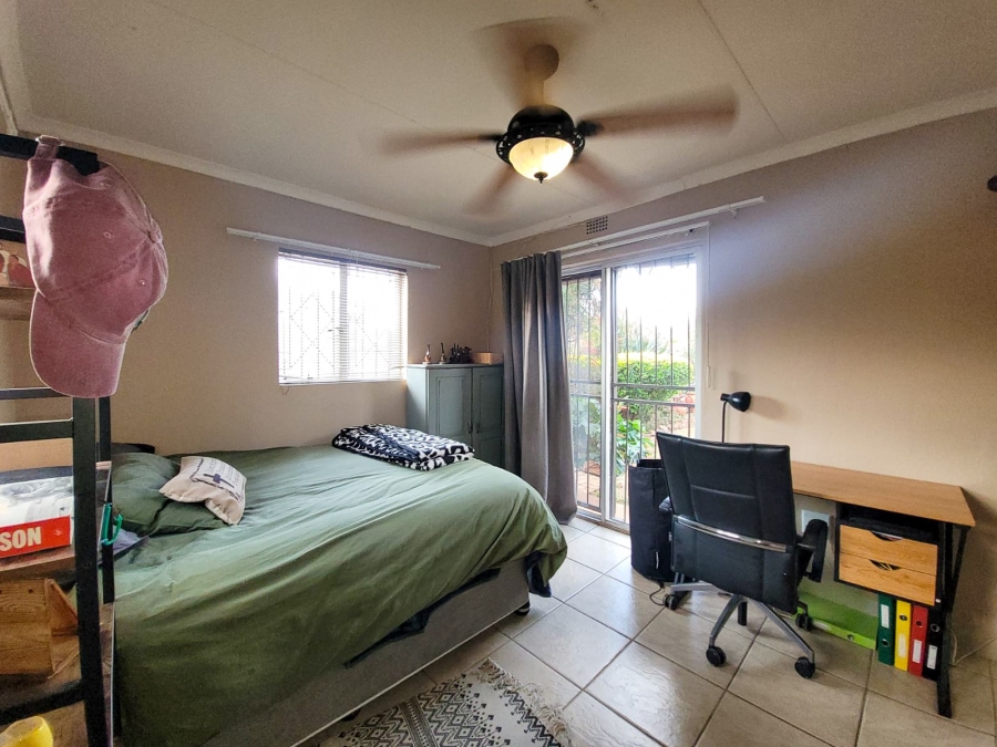 3 Bedroom Property for Sale in Flamwood North West